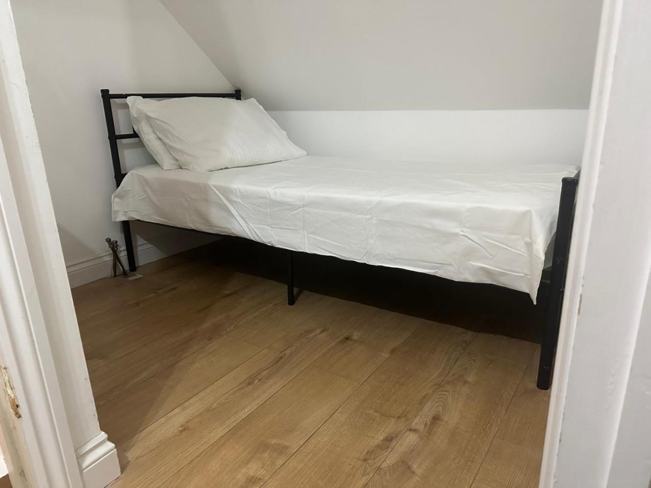 Tran Uk Homestay London Kültér fotó