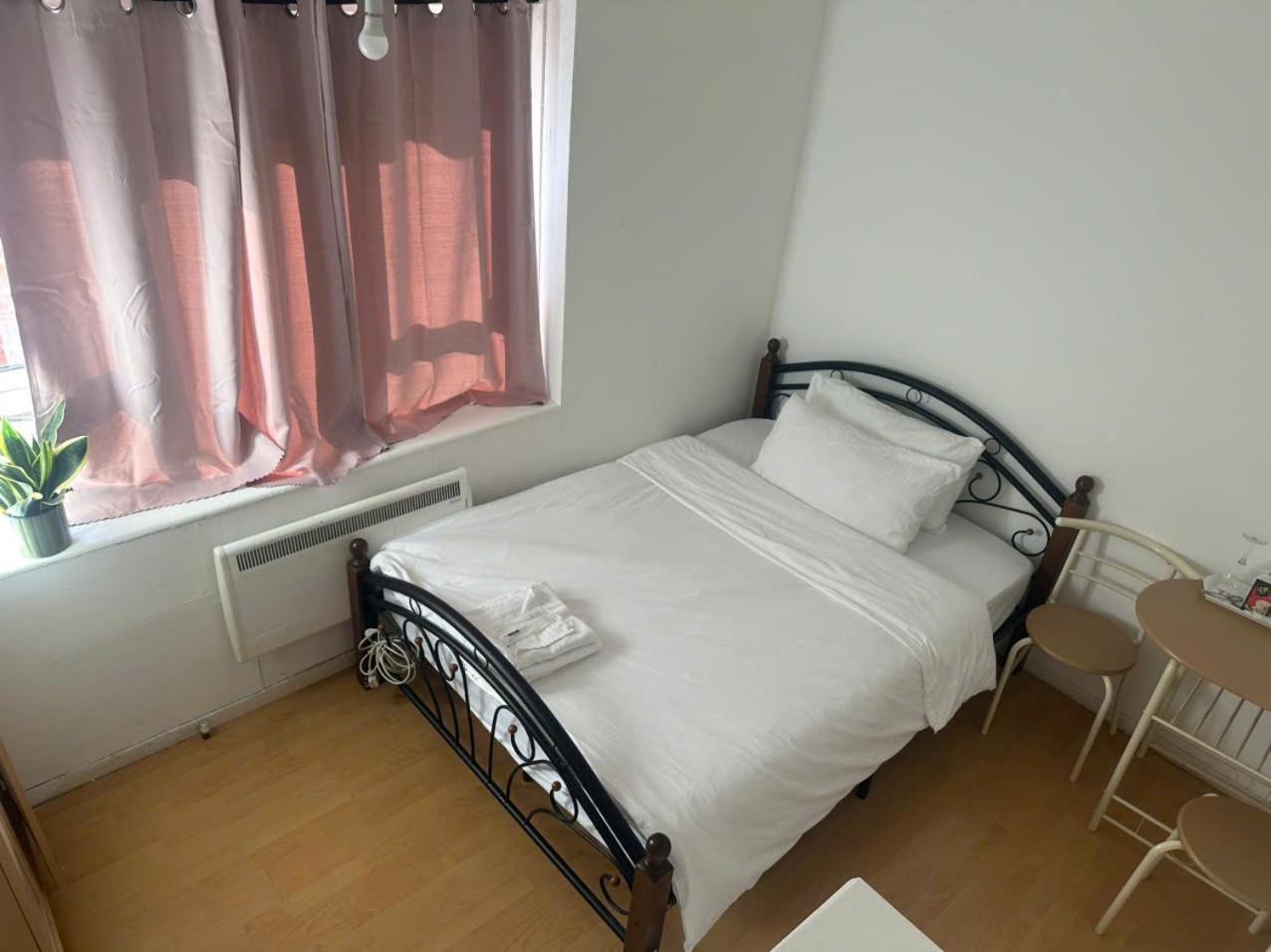 Tran Uk Homestay London Kültér fotó